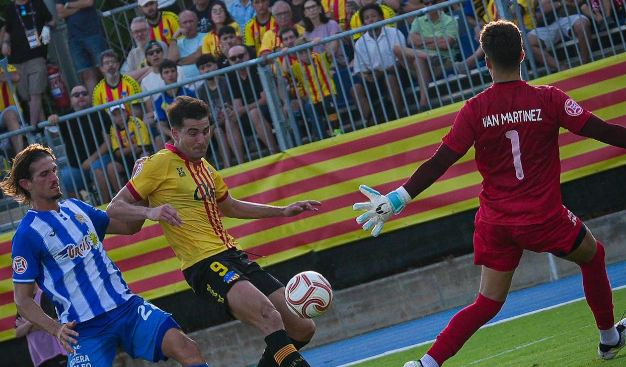 El Águilas pierde ante el Sant Andreu un partido marcado por una serie de incomprensibles decisiones arbitrales