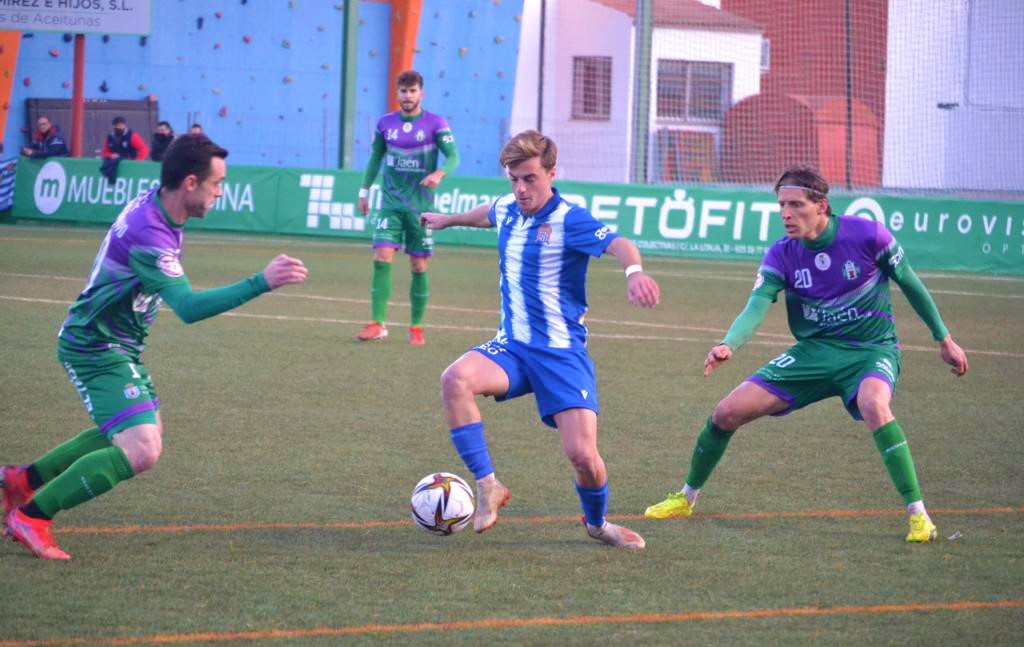 El Águilas naufraga en Mancha Real (5-0) y Gaspar Campillo pone su cargo a disposición del club