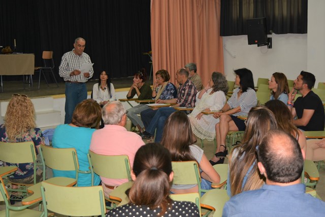 El Centro de Educación de Adultos de Águilas celebra una jornada de puertas abiertas para mostrar el trabajo que desarrollan