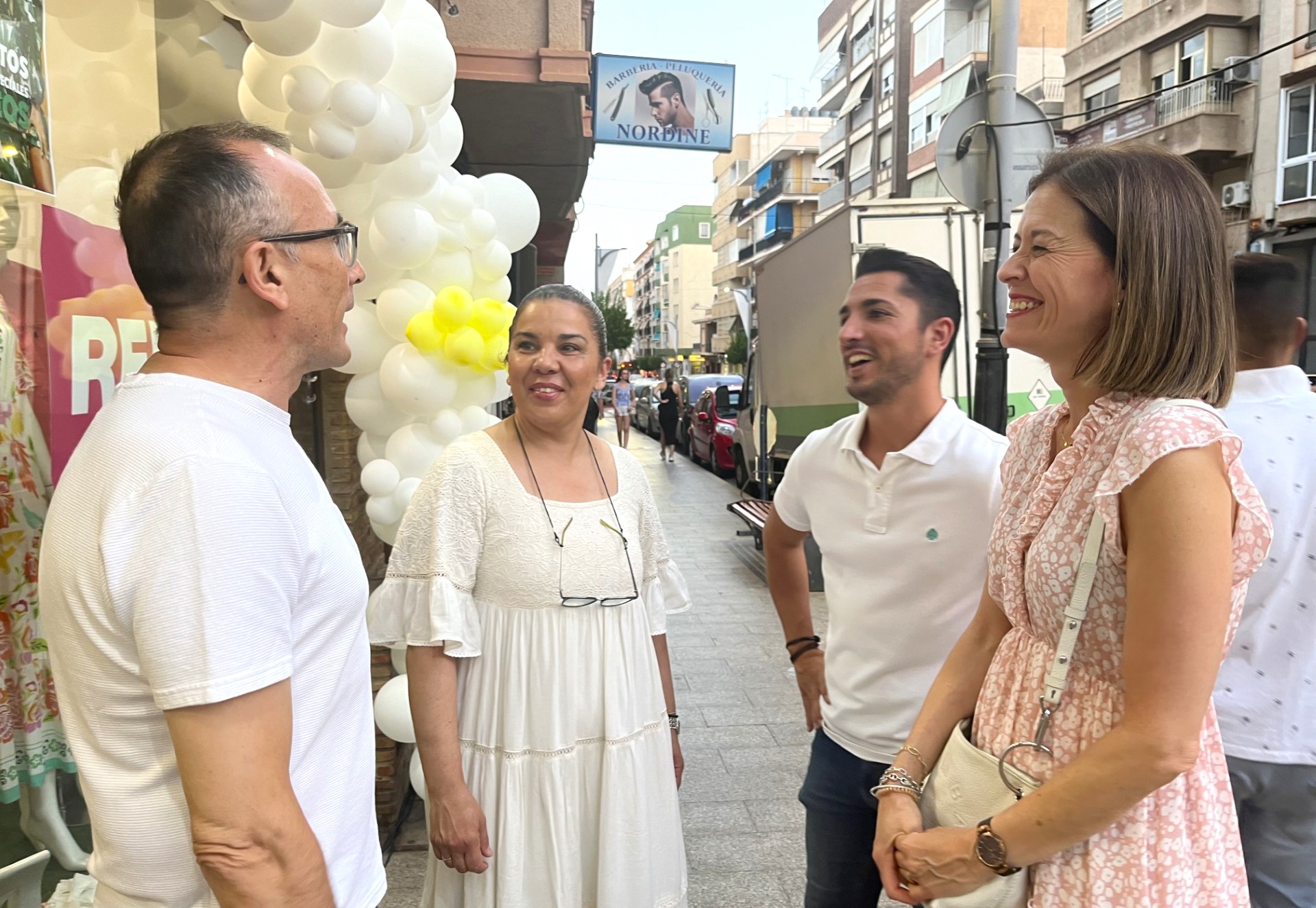 La Asociación Comercios Unidos de Águilas celebra la tercera edición de su “Águilas Blanca"
