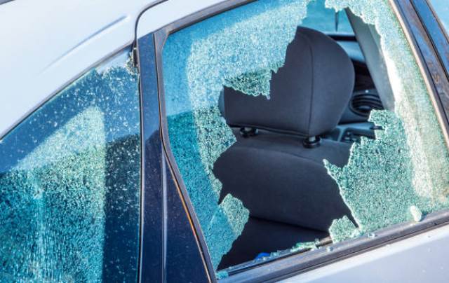 La colaboración ciudadana permite localizar al presunto autor de daños en diferentes vehículos en Águilas