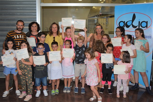 Una veintena de niños participan en el curso de Cocina Dietética de la Asociación de Diabéticos de Águilas