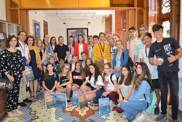 Alumnos Erasmus del programa ‘Educar para una diversa identidad europea’ visitan el Ayuntamiento de Águilas
