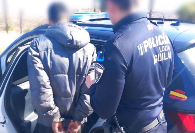 Detenido un hombre como presunto autor de un robo con violencia tras arrebatar el bolso a una mujer