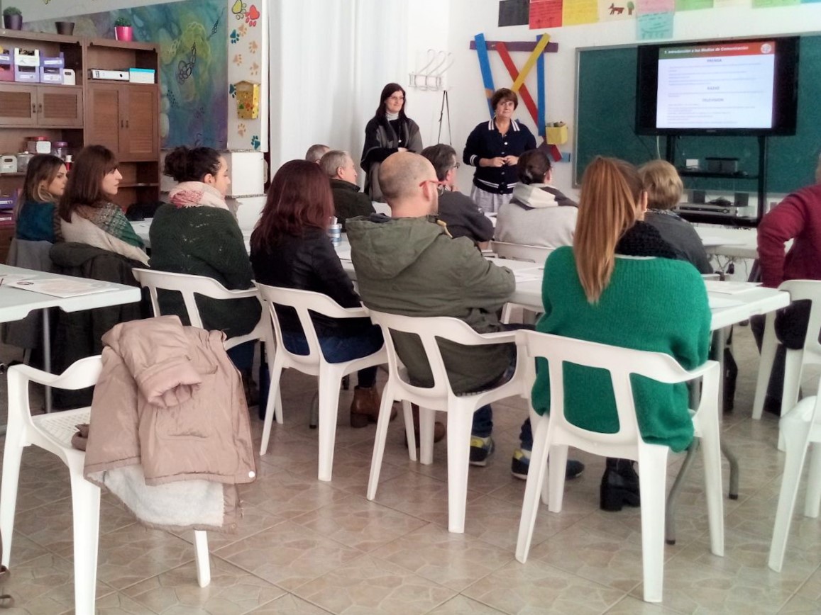 Miembros de Feafes Salud Mental de la Región de Murcia se reúnen en la sede de Afemac para realizar un curso  de comunicación y portavoces