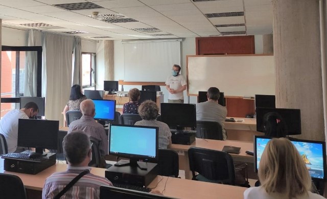 Abierto el plazo de inscripción para los cursos gratuitos de informática en Águilas