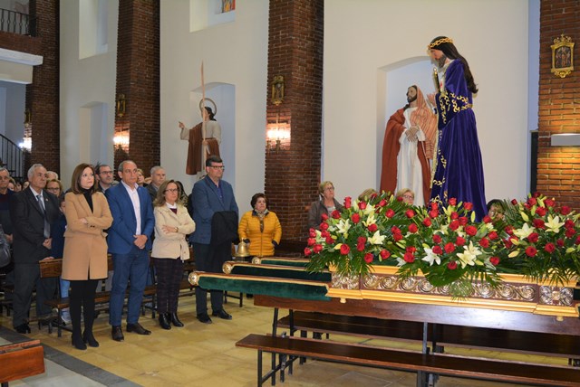 La imagen del Cristo Cautivo recorre las calles de Águilas  