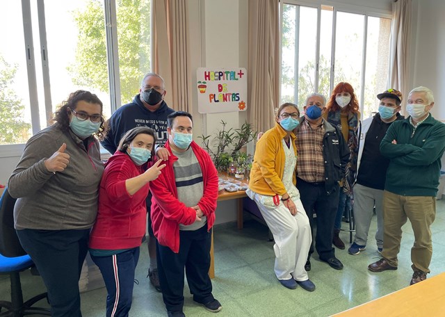 Educación Ambiental y Centro Ocupacional Urci ponen en marcha un “Refugio-Hospital de Plantas”