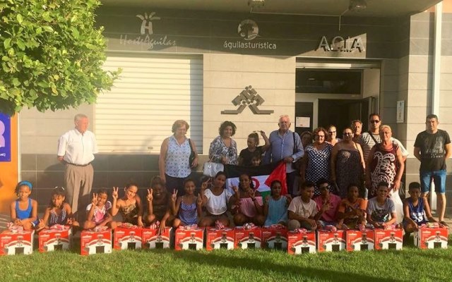 La Asociación de Comerciantes e Industriales de Águilas vuelve a mostrar su solidaridad con los niños saharauis 