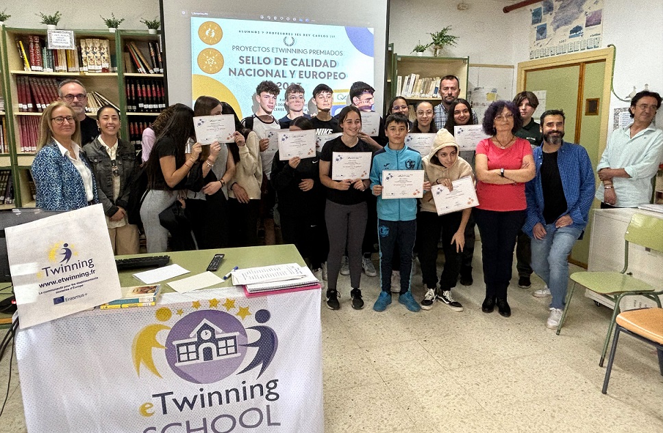 El IES Carlos III celebra la entrega de diplomas por sus proyectos eTwinning