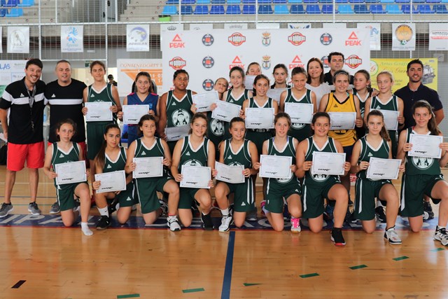 Clausurada la XII edición del Campus de Baloncesto de Amaya Valdemoro 
