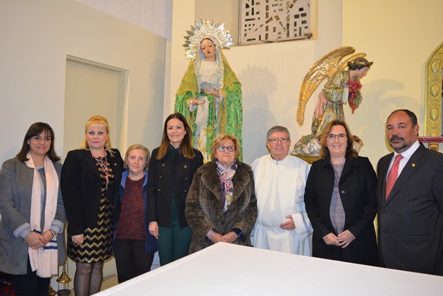 Bendición de la nueva corona de la Virgen de la Esperanza de la Cofradía del Santísimo Cristo Resucitado de Águilas 