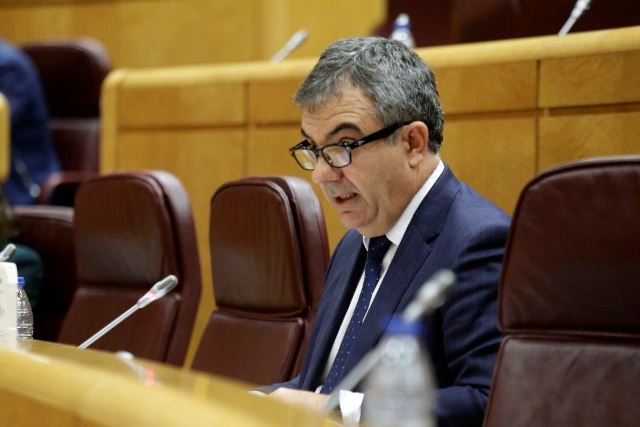 Vázquez acusa a Pedro Sánchez de convertir a la Región en “una isla ferroviaria con el injustificado corte de la línea Murcia-Lorca-Águilas”