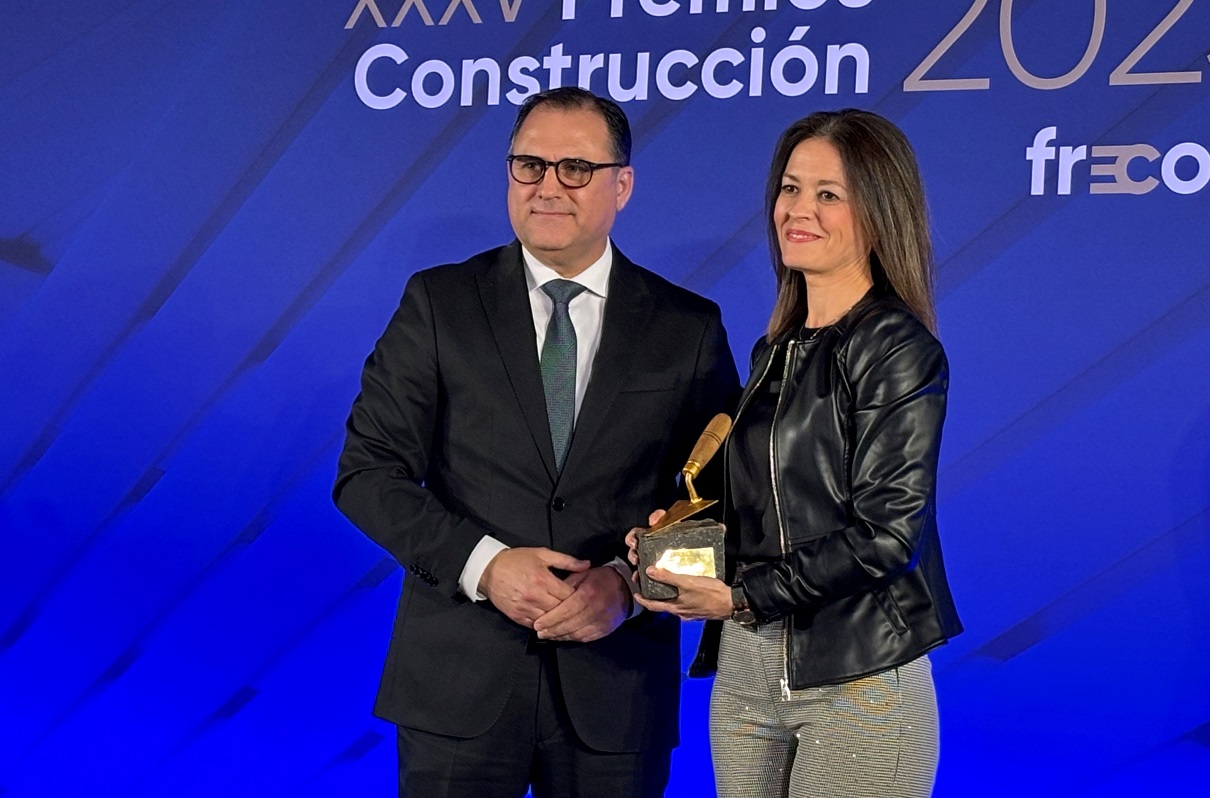 Moreno recibió ayer el Premio Paleta de Oro de la Federación Regional de Empresarios de la Construcción