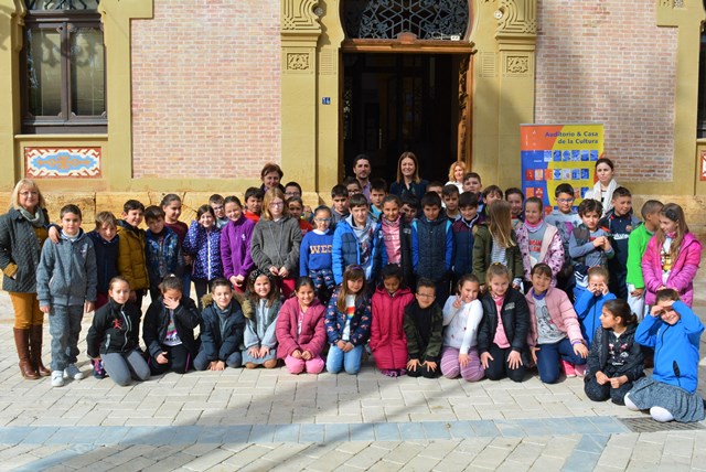  Alumnos del colegio San Juan de las Águilas visitan el Ayuntamiento