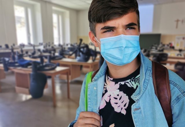 La mascarilla dejará mañana de ser obligatoria en los patios de los centros escolares de la Región de Murcia