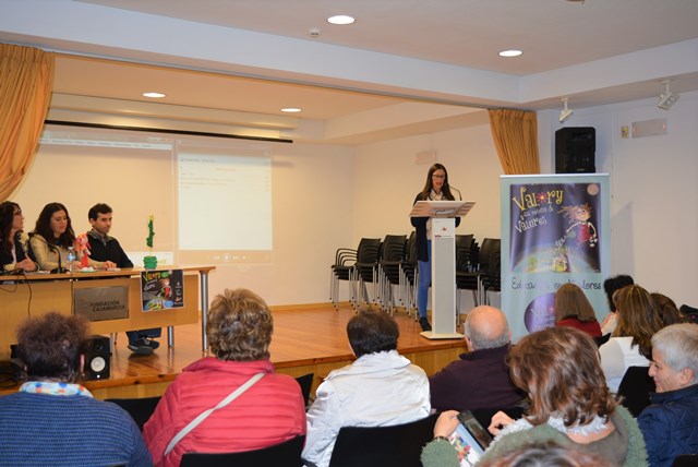 Adela Mendiola presenta en Águilas el libro ‘Valory y su melena de valores’