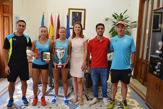 Alba Rey y Paola Moreno del Club de Tenis Águilas se proclaman subcampeonas de España por equipos 