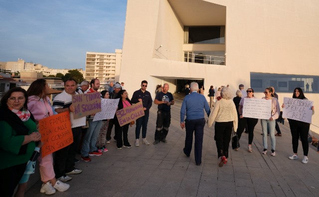 La empresa Ekipo Medios se pronuncia sobre los despidos de varios trabajadores en Águilas
