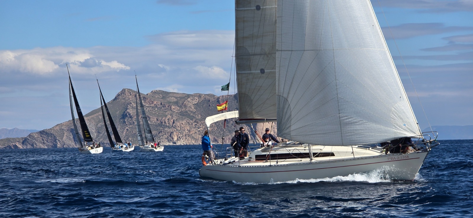 Arranca con éxito la XXIII Regata Carnaval de Águilas - XII Trofeo Estrella de Levante