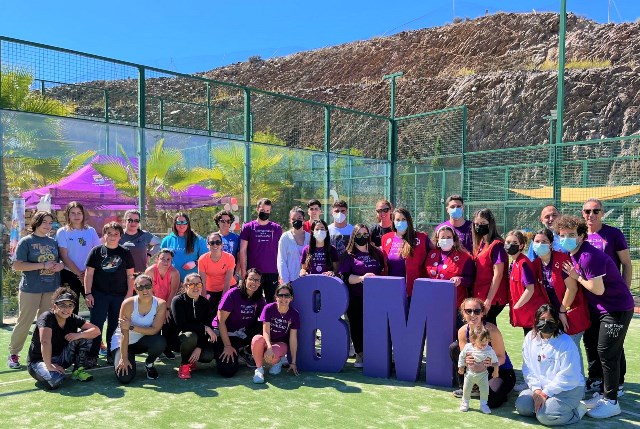 La Escuela Deportiva Isla del Fraile desarrolla una jornada para el fomento del deporte femenino