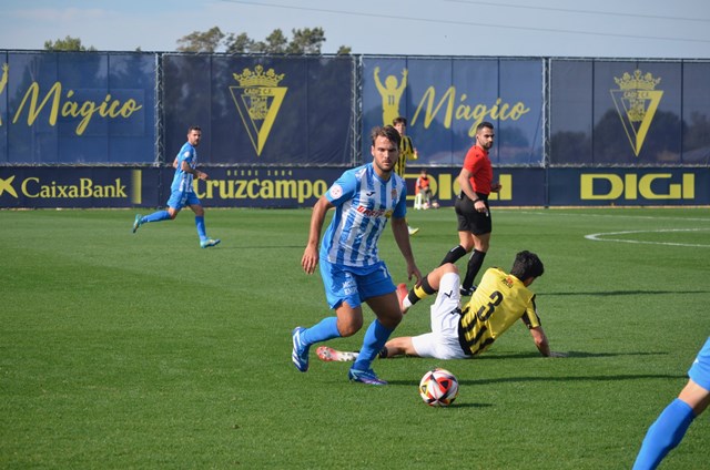 El Águilas suma un nuevo empate a domicilio en un partido igualado y en el que los blanquiazules fueron mejores en la primera mitad