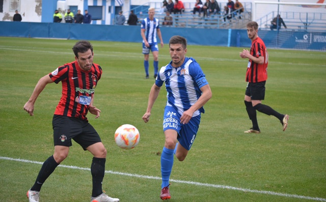 El Águilas vence al Pulpileño y se convierte en el único equipo del Grupo XIII en alcanzar el pleno de victorias en 2023