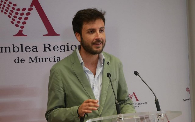 Landáburu: “El PSOE intenta sacar rédito político sembrando dudas sobre una intervención ejemplar de los bomberos de Águilas”