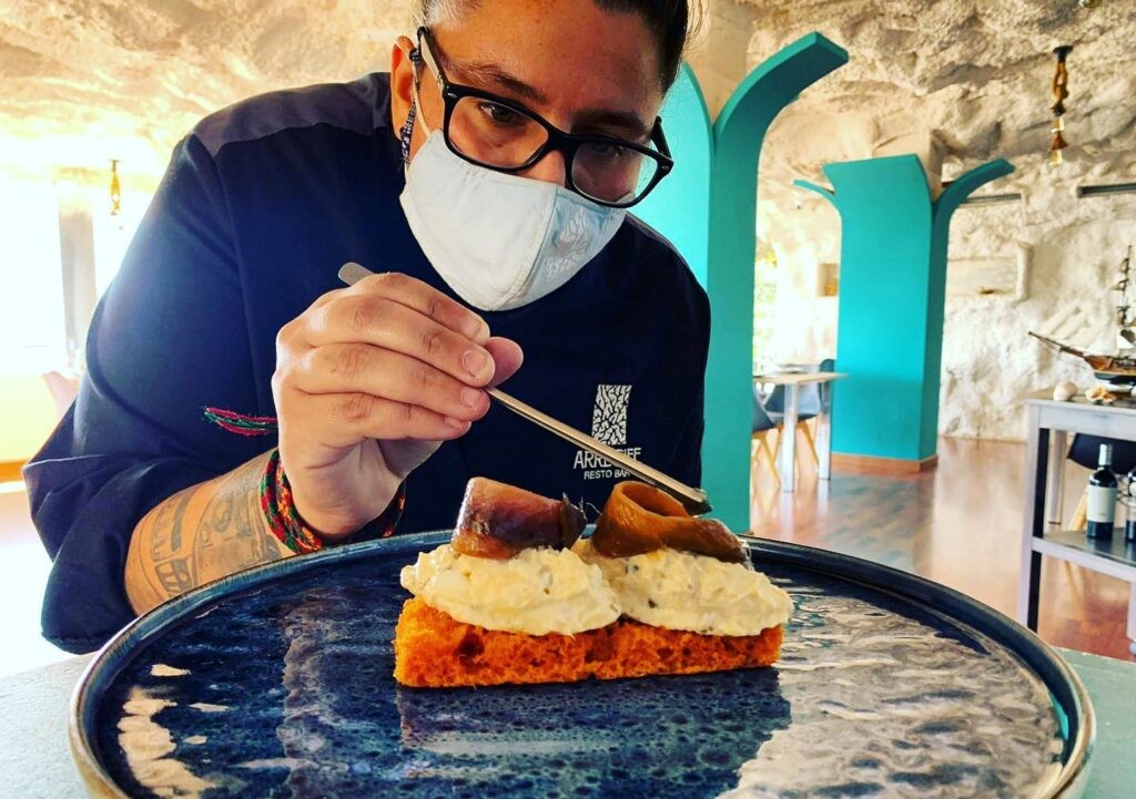 Arrecife Resto Bar donará a Ucrania un euro por la venta de cada marinera, premiada como la mejor de España
