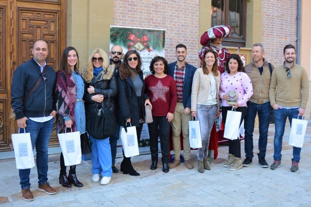 La firma Ortiz Events gana el VII Concurso de Escaparates Navideños en Águilas 