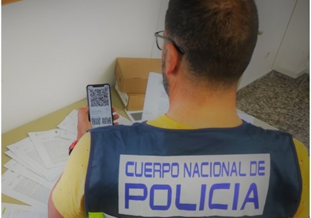 La Policía Nacional informa sobre nuevas variedades en estafas telefónicas con códigos QR