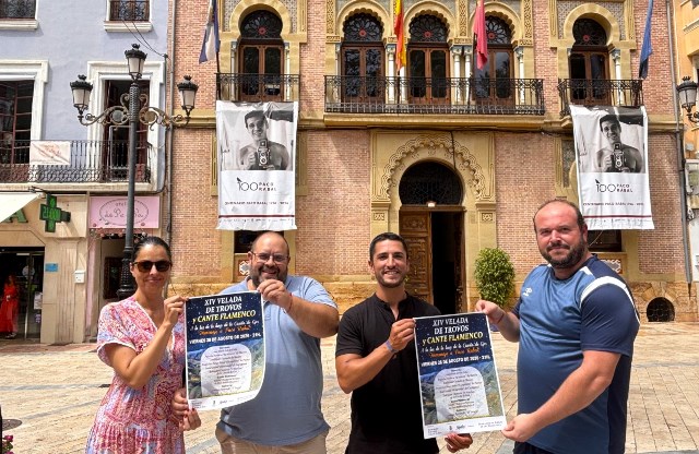 La XIV Velada de Trovos y Cante Flamenco a la Luz de la Luna rendirá mañana homenaje a Paco Rabal en la Cuesta de Gos