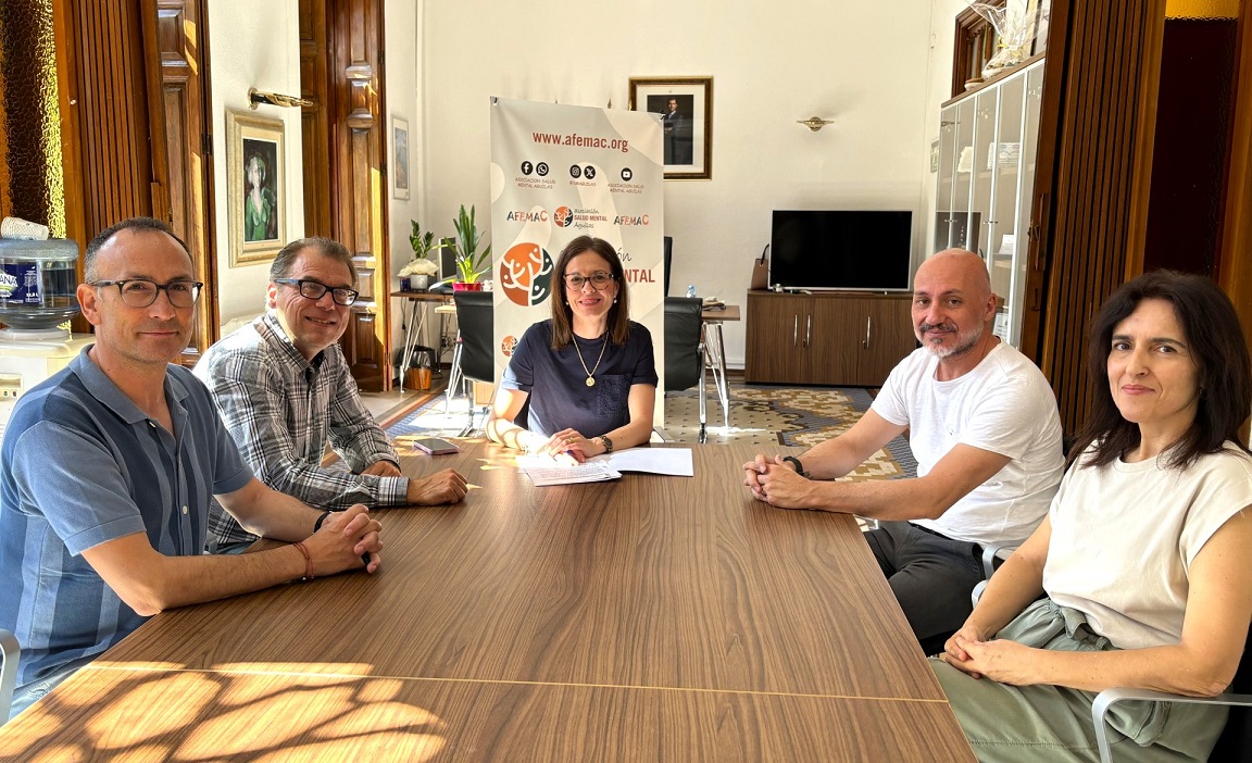 Ayuntamiento y Afemac renuevan el convenio de atención sociosanitaria de la población infantojuvenil