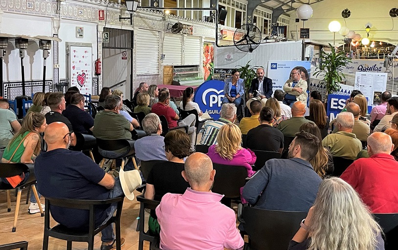 El proyecto de Eva Reverte incluye impulsar los polígonos, rehabilitar la plaza de Abastos y fomentar el emprendimiento juvenil