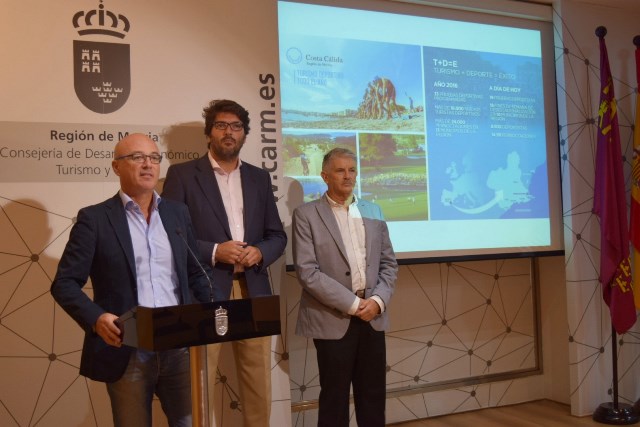 Águilas sigue creciendo como un referente del turismo deportivo en la Región de Murcia