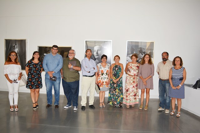 El Auditorio Infanta Doña Elena acoge la exposición 'José Matrán García. Retratos: la luz como expresión'