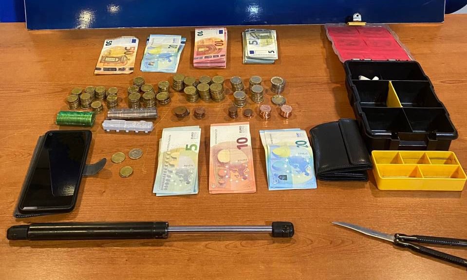Policía Local detiene a un menor por un robo con violencia en un autobús interurbano en Águilas