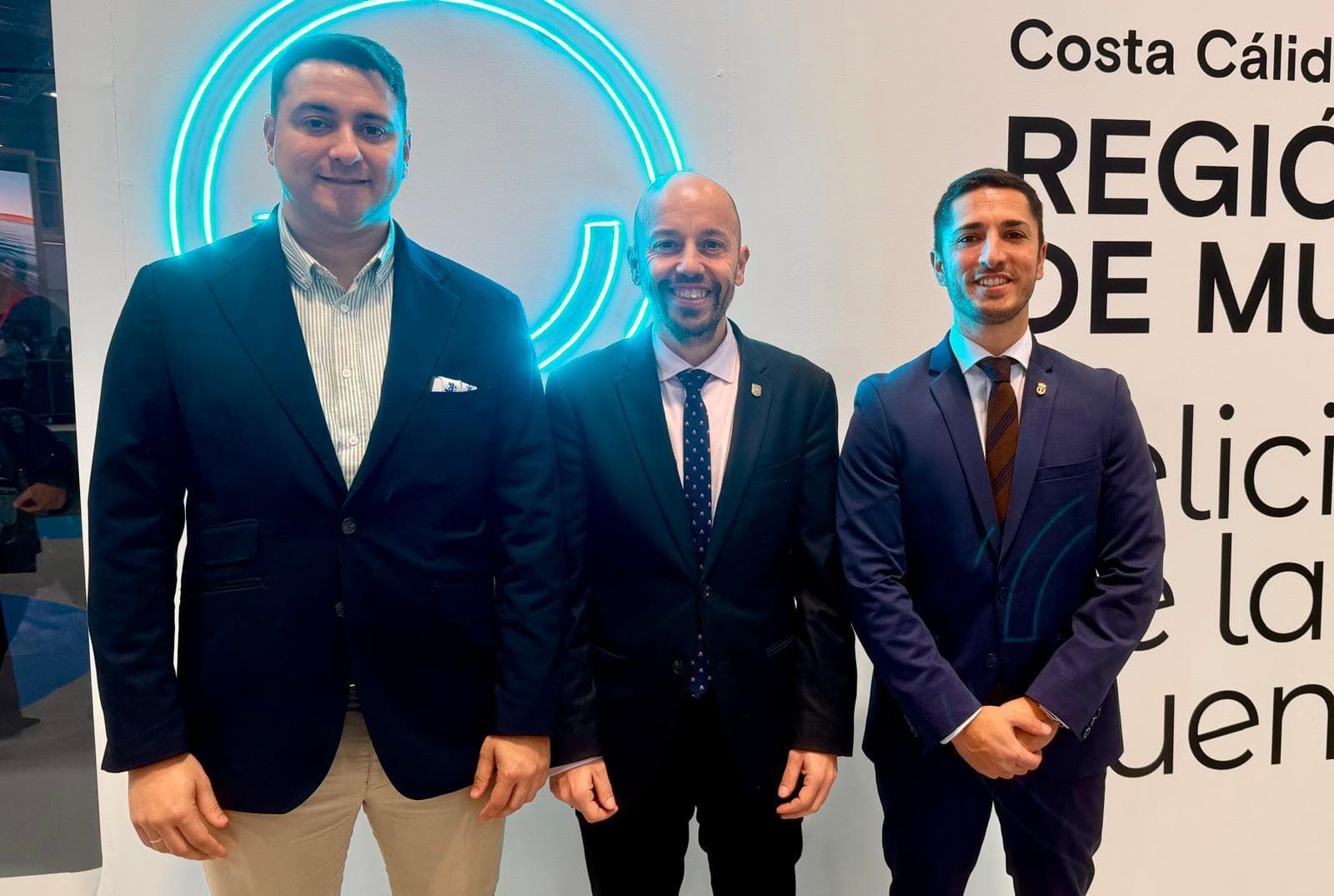 El director general de Mensajeros por la Paz, Gran Maestre de la Cuerva del Carnaval de Águilas 2026