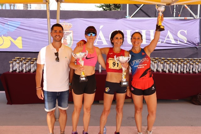 Victoria Guillén y Mario Molina se imponen en la XLIIII Carrera Popular "Ciudad de Águilas