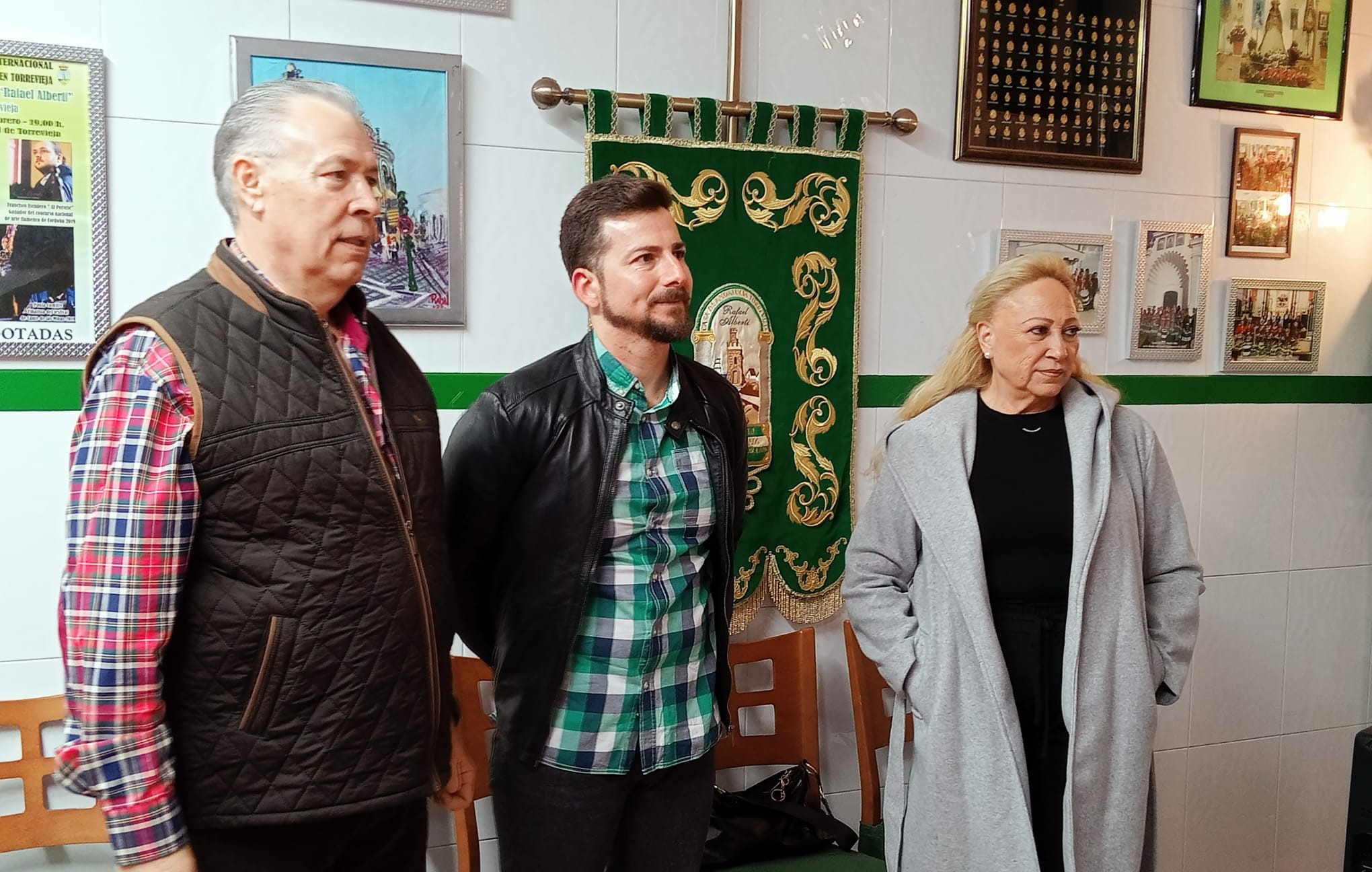 Pedro Juan Rabal rinde homenaje a la cuna del cante flamenco en la Casa de Andalucía de Torrevieja