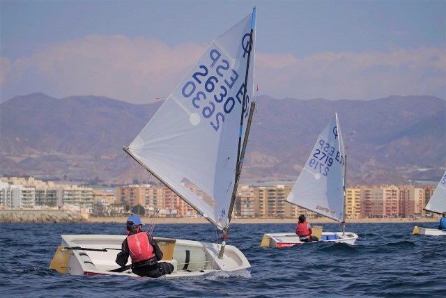 Águilas acoge este fin de semana la regata TAP Clase Optimist Región de Murcia