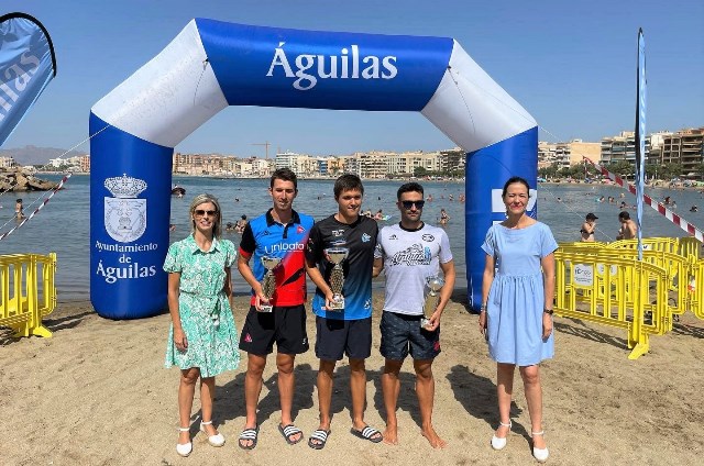 Alfonso Franco Cegarra gana la Travesía a Nado "Playa de Poniente" de Águilas