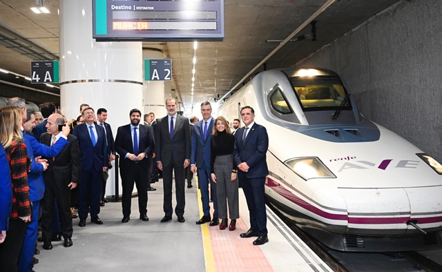 Hoy se ha inaugurado la línea de Alta Velocidad Madrid-Murcia