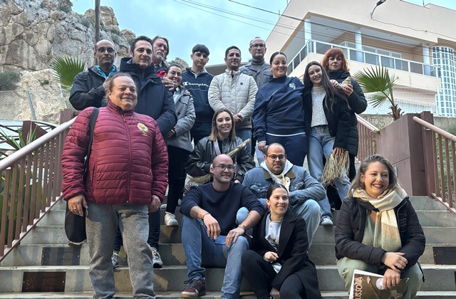 Julia Parra e Indara Navarro tienen ya su peldaño en el Pasaje de las Mussonas