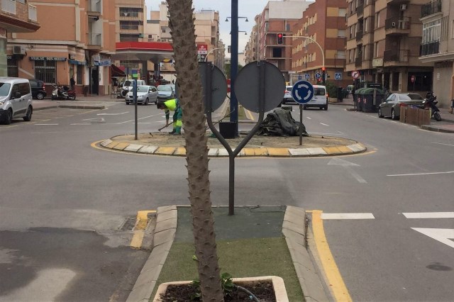 El Ayuntamiento de Águilas inicia las obras de embellecimiento de uno de los accesos a la localidad