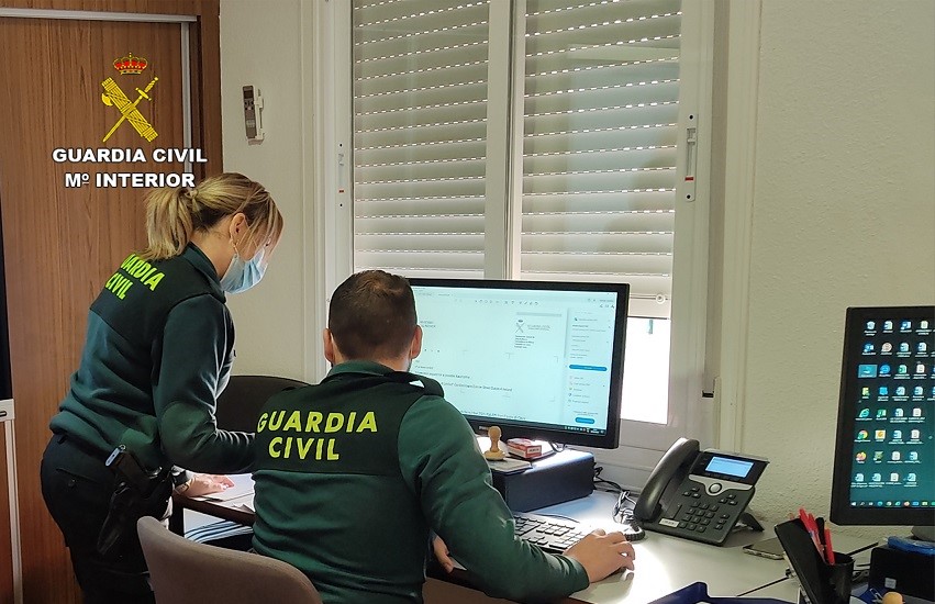 La Guardia Civil desmantela en Águilas y otros puntos del país una organización criminal presuntamente dedicada a estafas online mediante el método de sextorsión