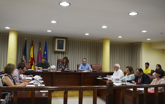 El Pleno Municipal de Águilas  aprueba importantes modificaciones fiscales