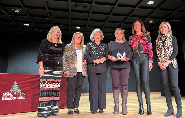 La asociación de amas de casa de Águilas entrega los premios de su tradicional concurso de Belenes