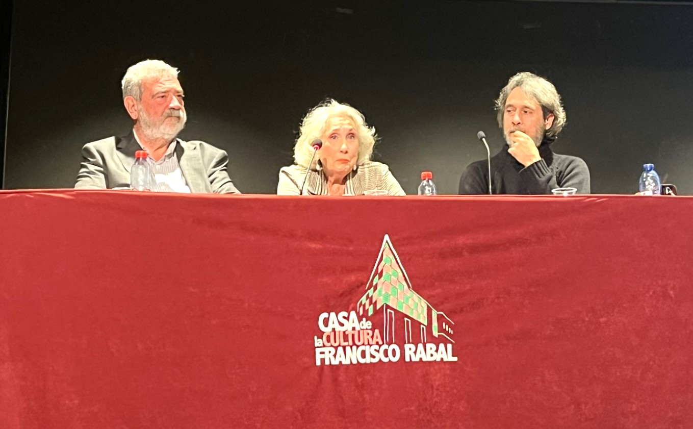 Josefa Albentosa presenta su libro “La búsqueda”