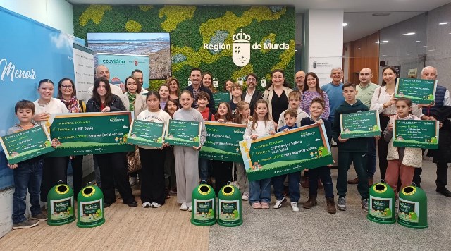 Los colegios San Juan de las Águilas y El Rubial, premiados en la campaña regional ‘Los Peque Voluntarios’